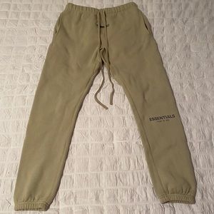 ‼️FOG ESSENTIALS SWEATS‼️